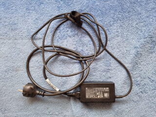 Punjac-za-laptop-HP-65W_1